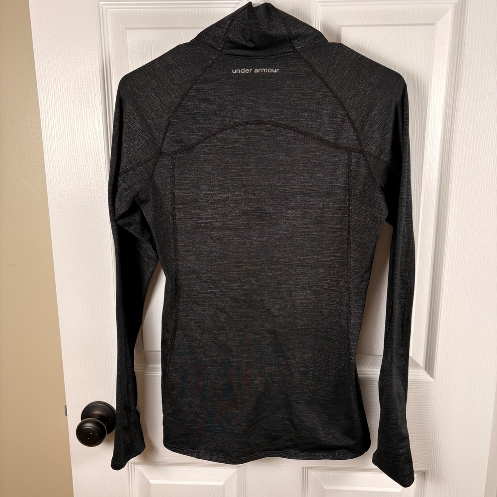 Under Armour ColdGear Top Women's S‎ Black Turtleneck Pullover Base Layer - Picture 7 of 8